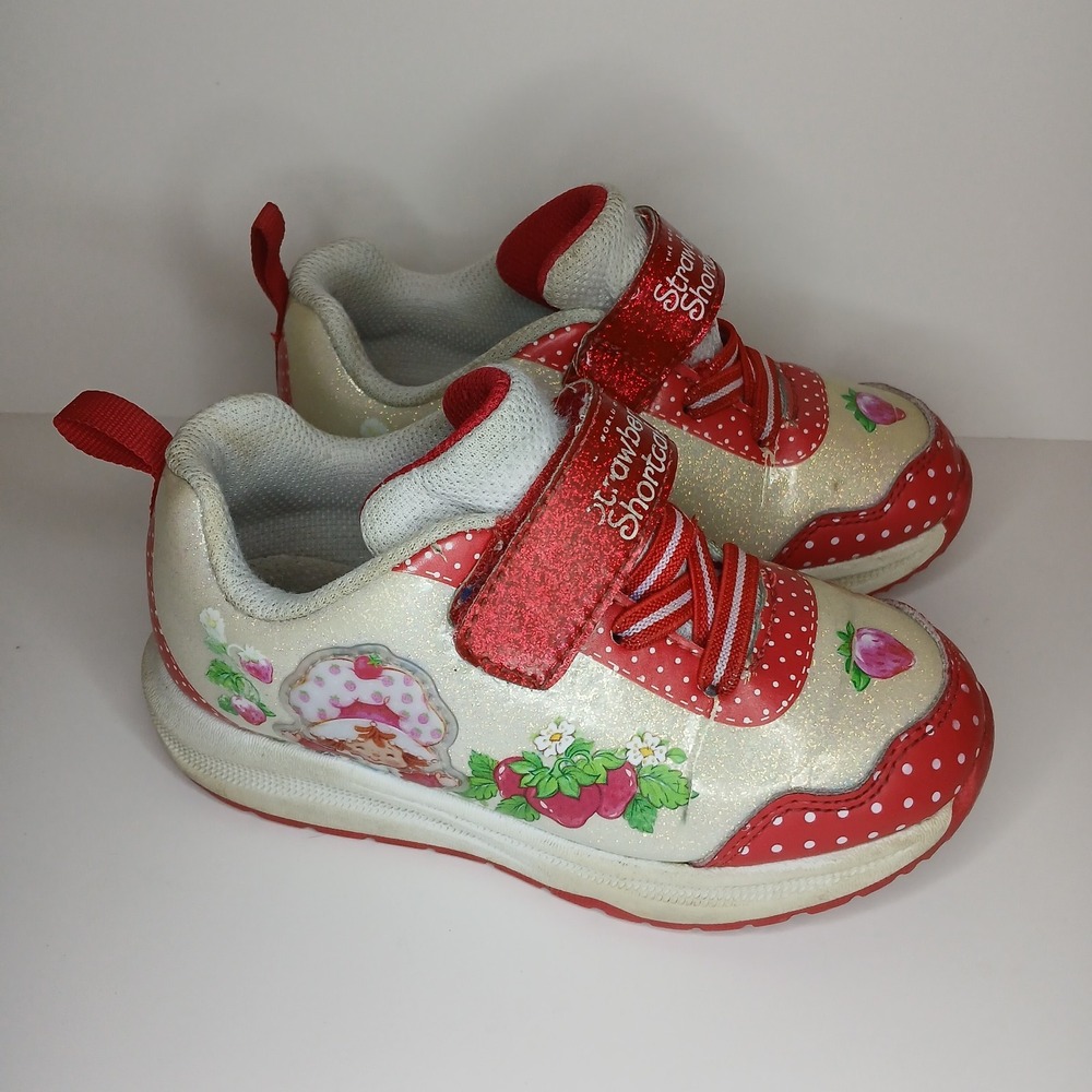 Strawberry Shortcake Girls Light-Up Sneaker Size 10 Glitter Shiny Multicolor